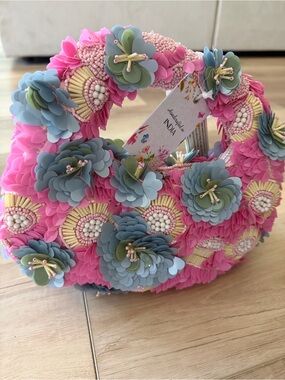 Viral 3D bead bag